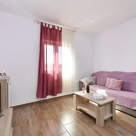 Вилла Nea Zadarvillas Ясенице