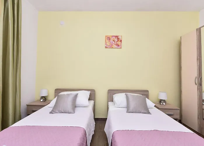 Βίλα Nea Zadarvillas