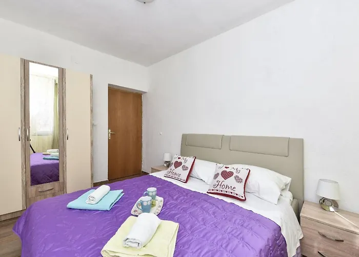 Nea Zadarvillas Βίλα *