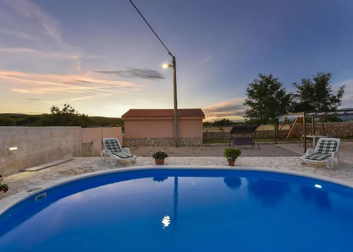 Nea Zadarvillas *