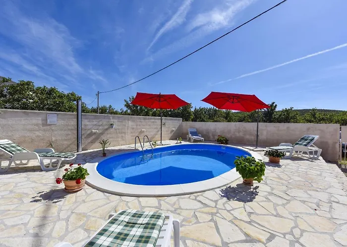 Nea Zadarvillas * Ясенице