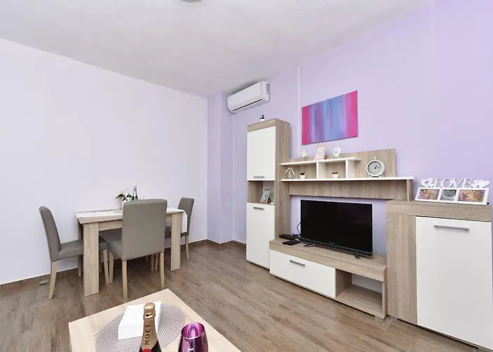 Вилла Nea Zadarvillas *